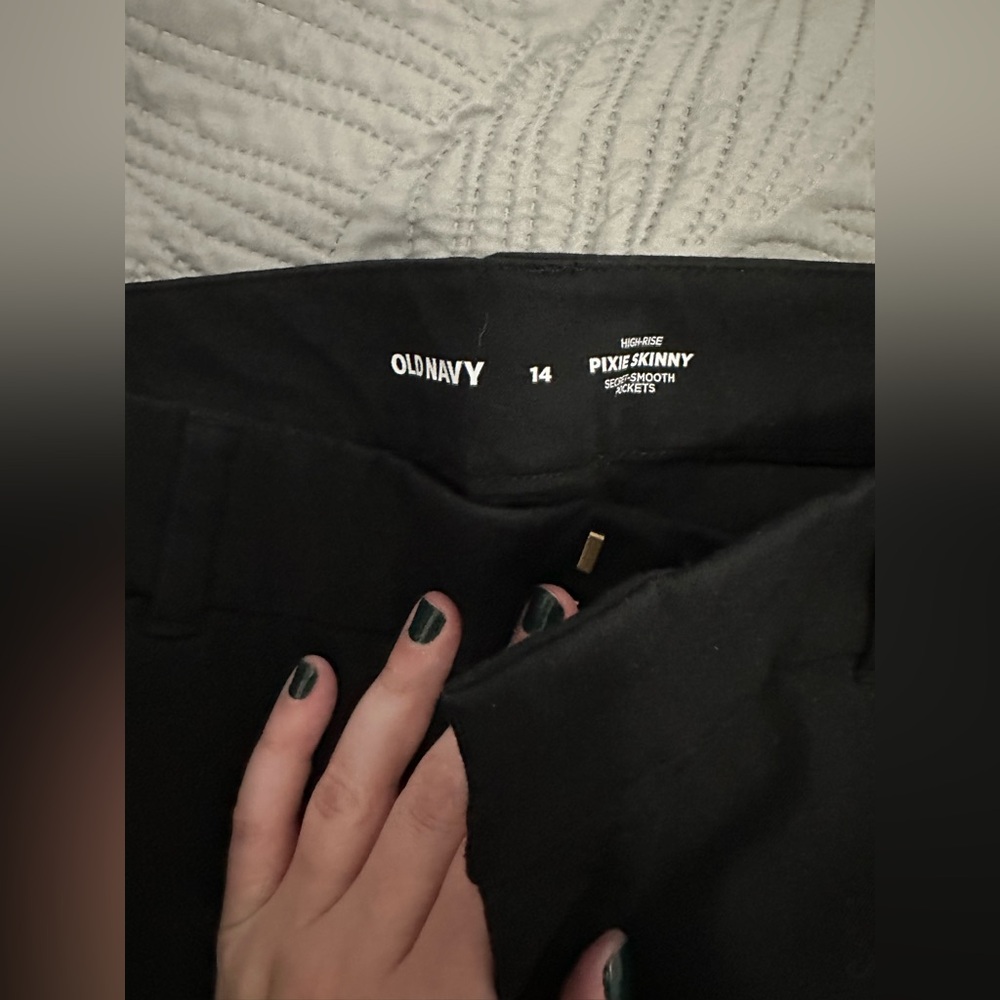Black pixie pants - Picture 2 of 2